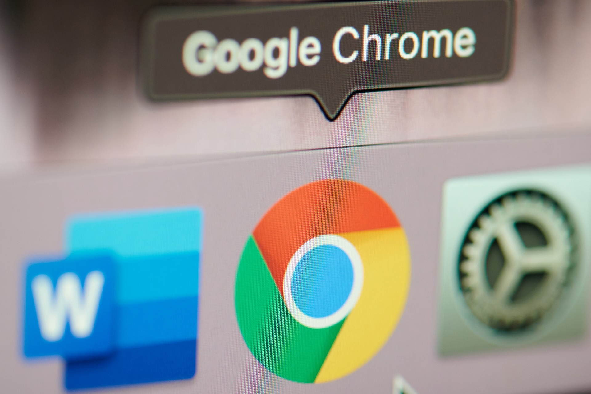 google chrome automatically closes