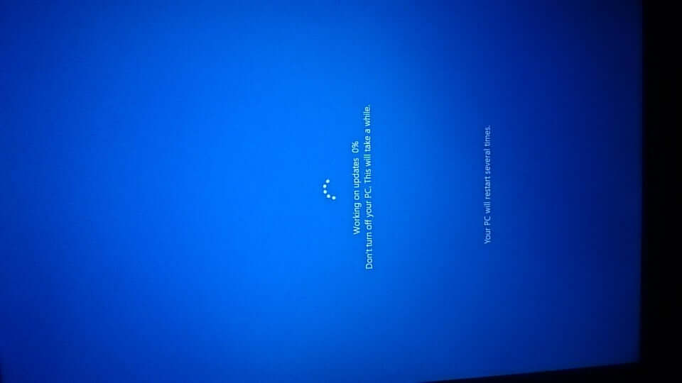 forced 1903 update stuck at 0%