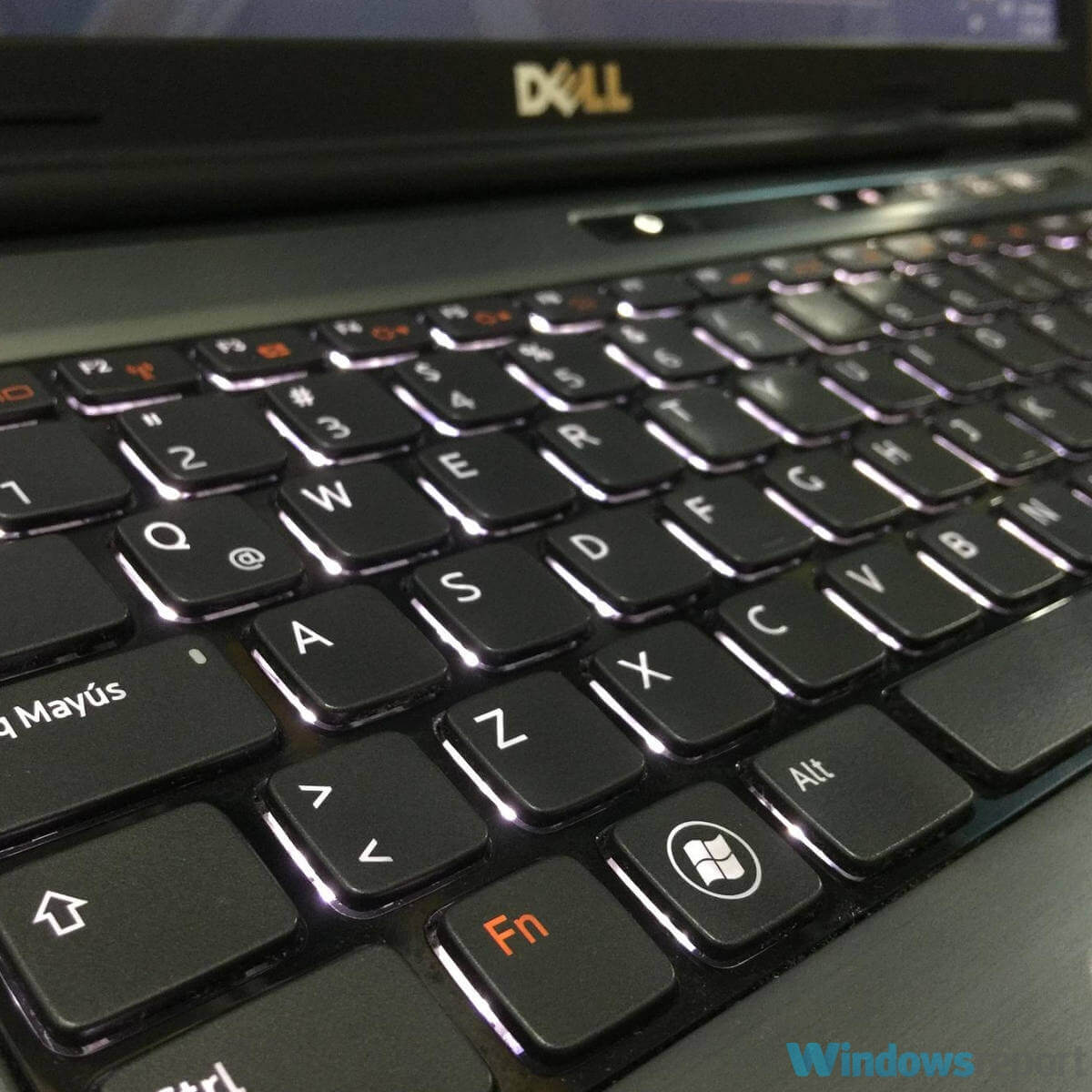 laptop keyboard close-up -Windows server how to add user 