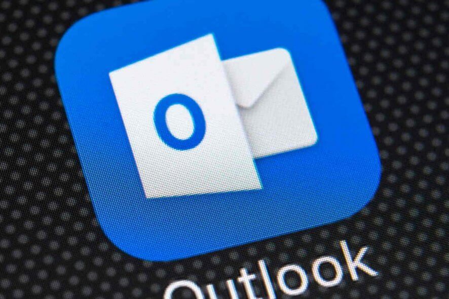 outlook keep the folder pane expanded