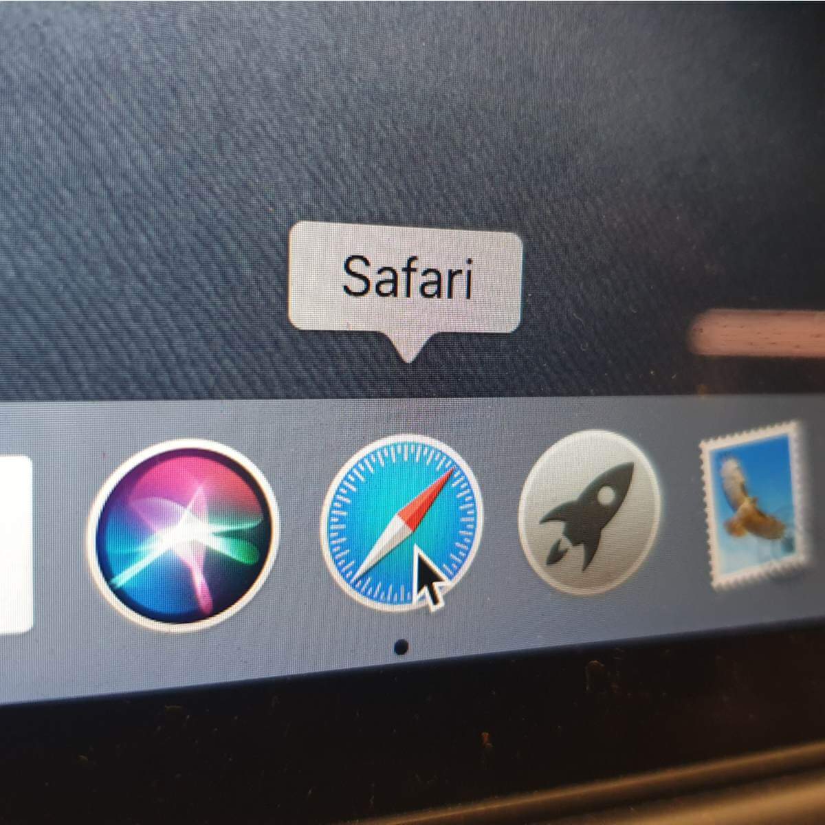 macbook connection is not private safari