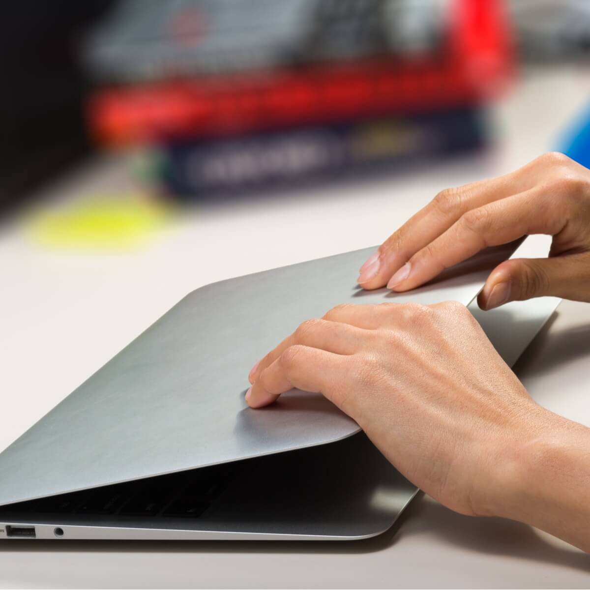 FIX Laptop not locking when the lid is closed