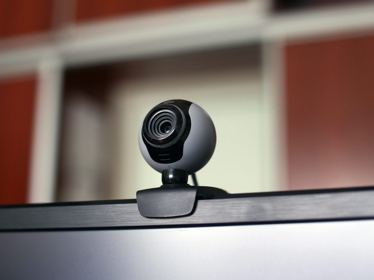 How To Access Webcam Settings In Windows 10 Quick Guide - camera limit roblox