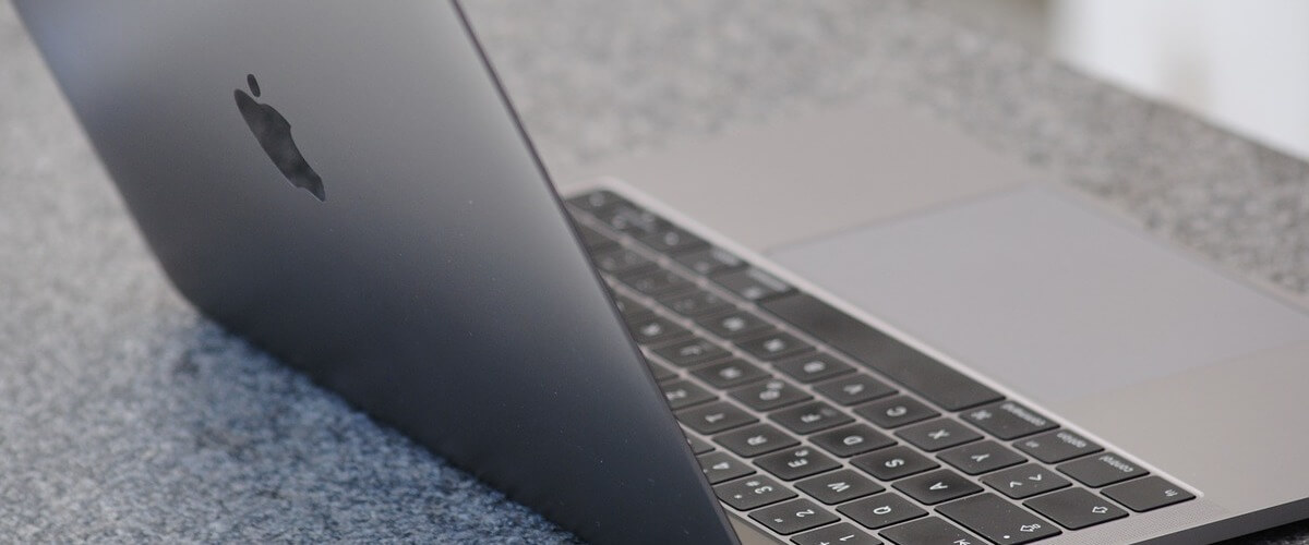 macbook-pro small on desk