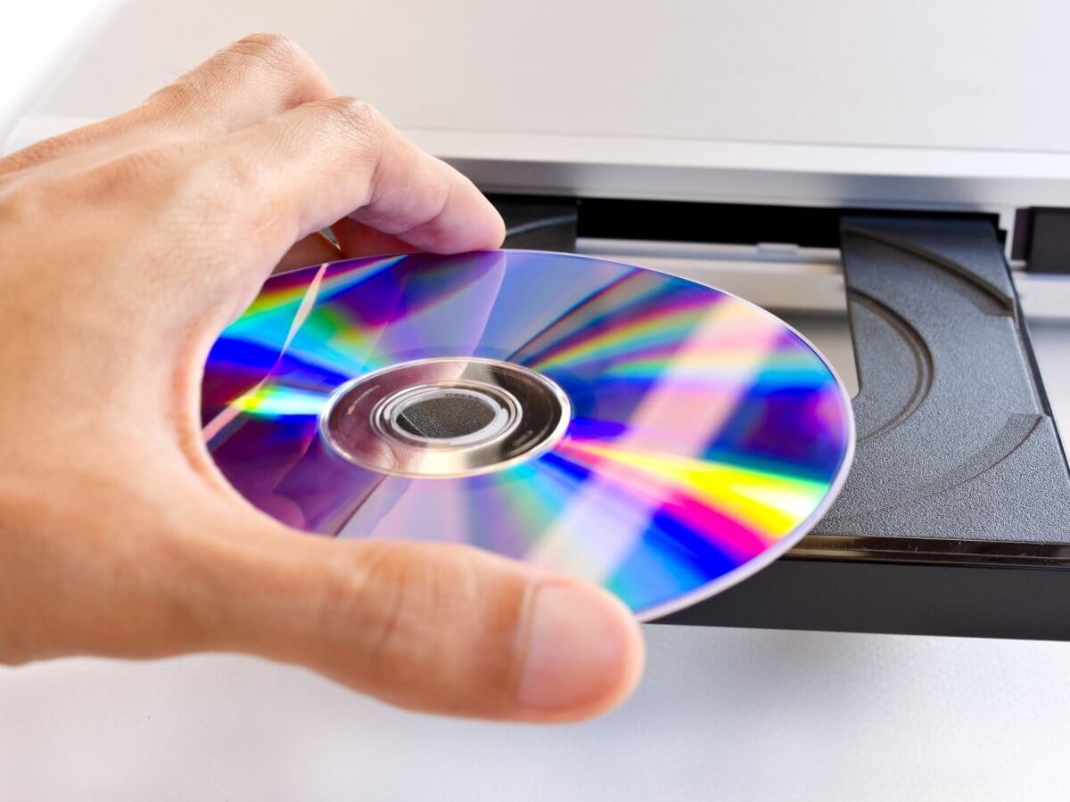 how to install windows dvd maker windows 10