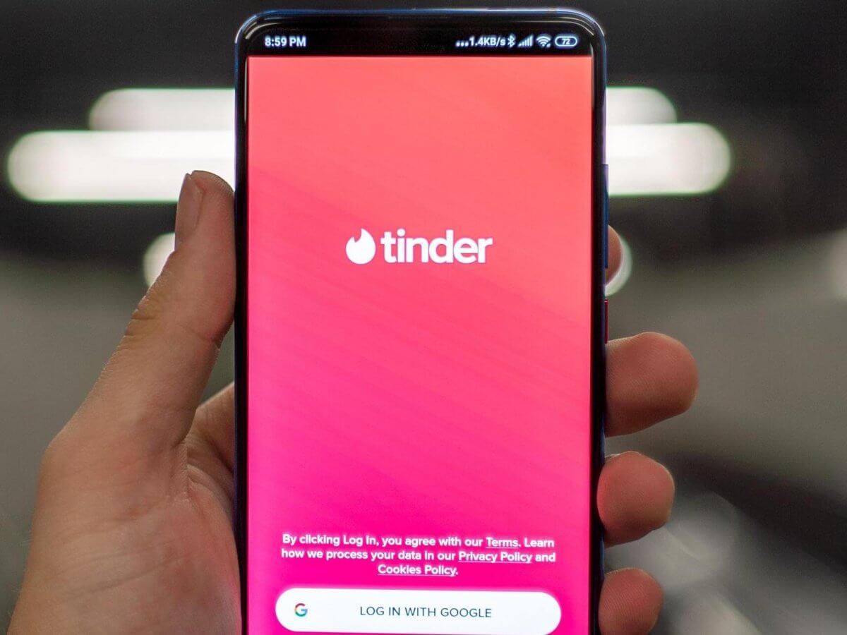 In sign not tinder after loading Tinder is