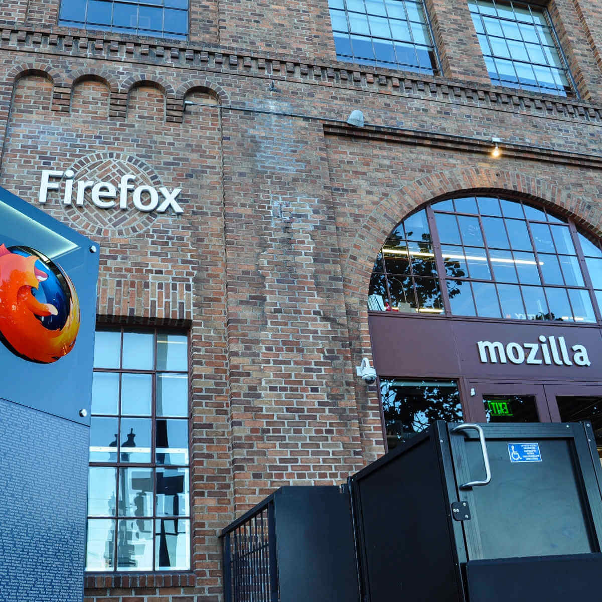 Firefox built-in password backup