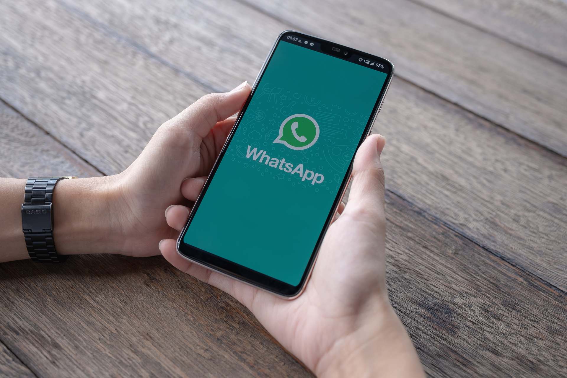 what happens if you delete whatsapp app