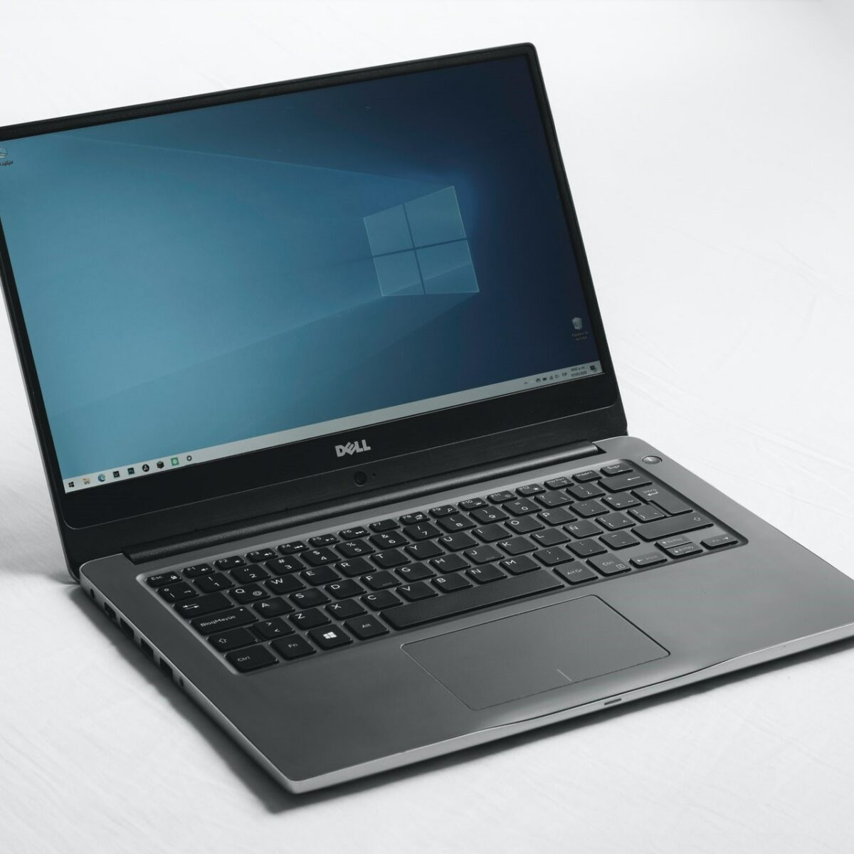 5 Laptops with SSD and HDD Speed and Performance