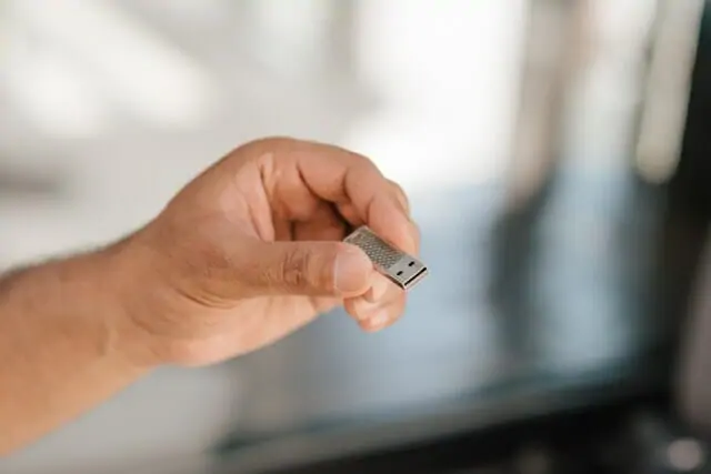 Clean Install using a USB flash drive