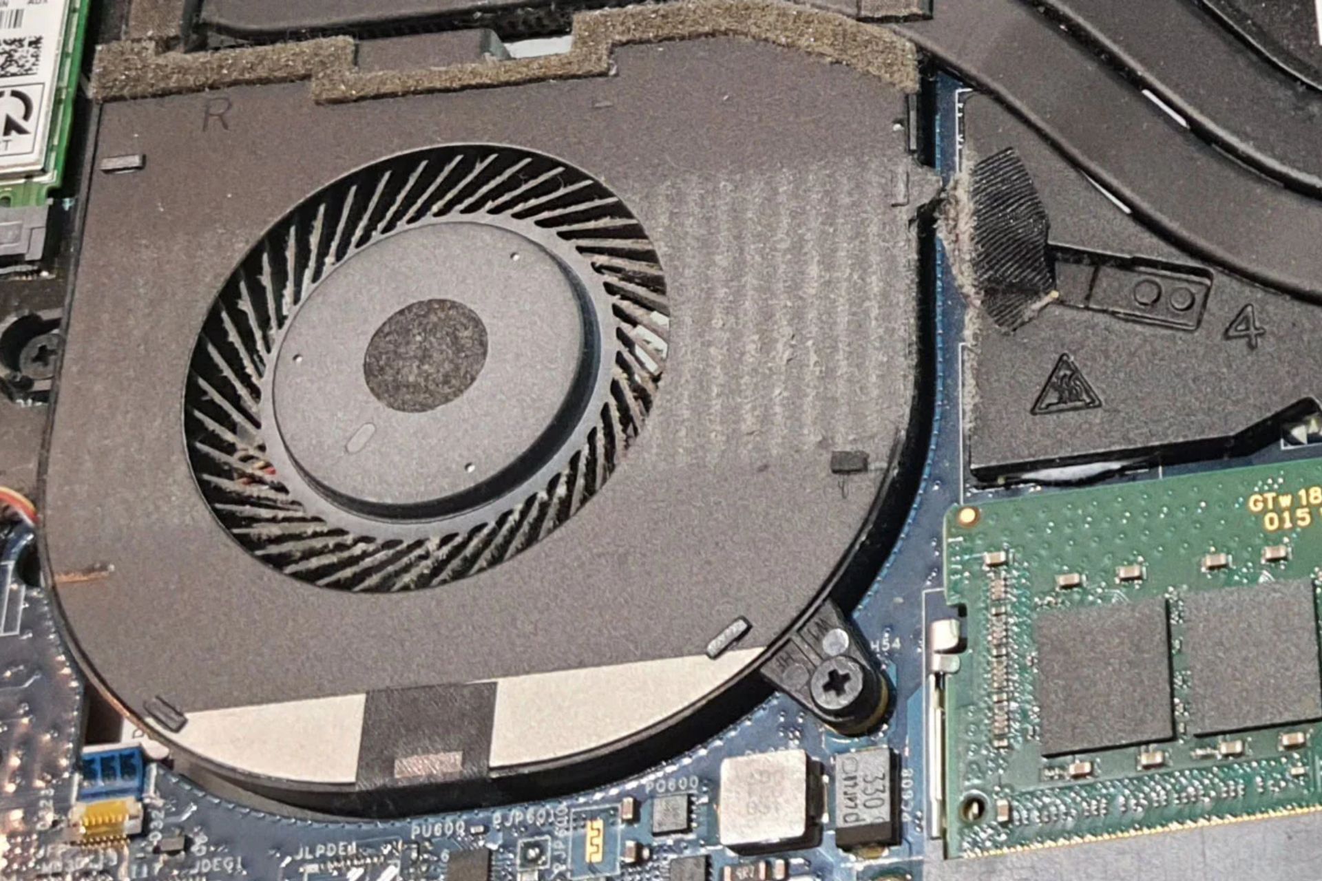 3 Ways to Fix Laptop if It's Not Hot But The Fan is Loud