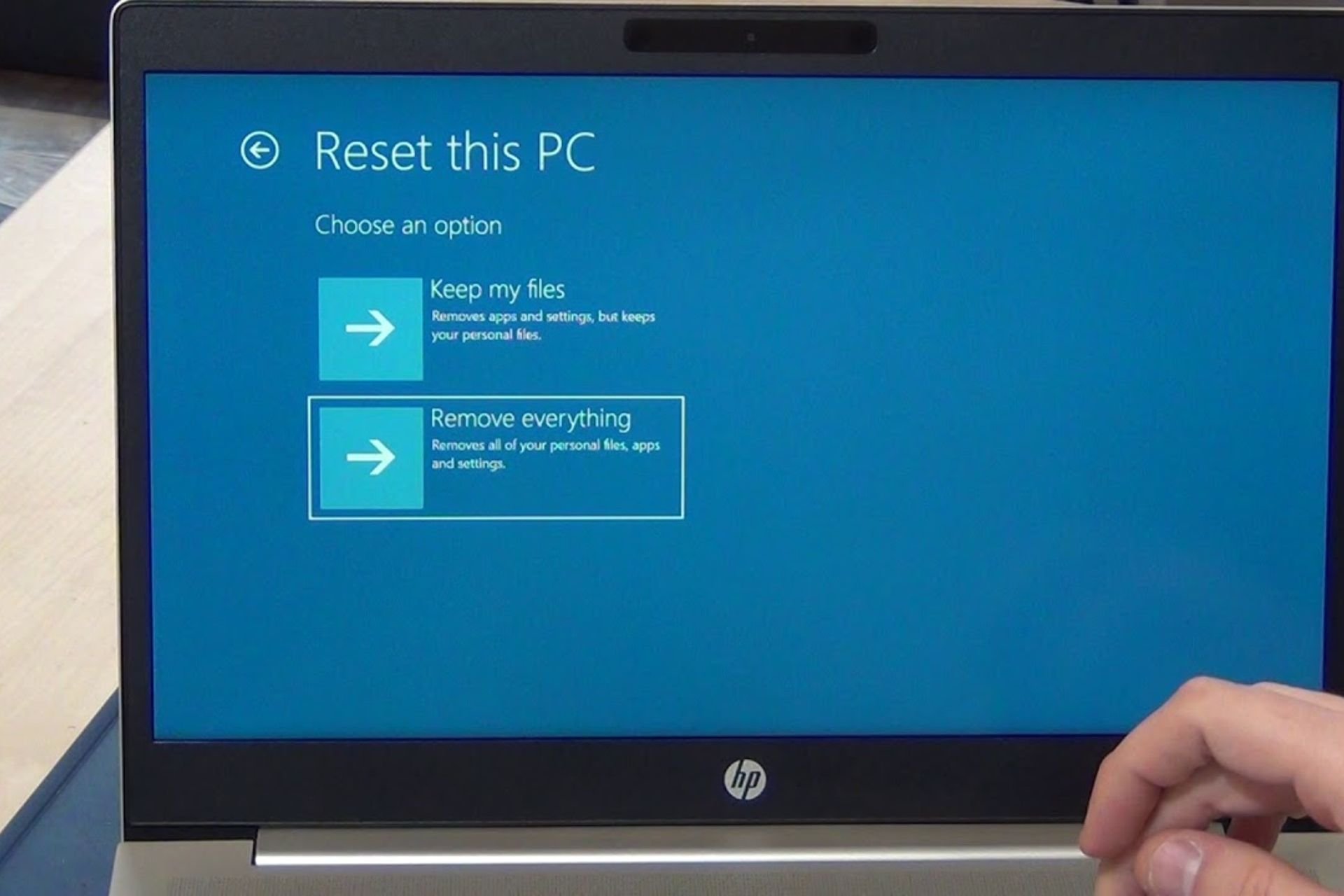 how to factory reset hp 2000 laptop windows 10