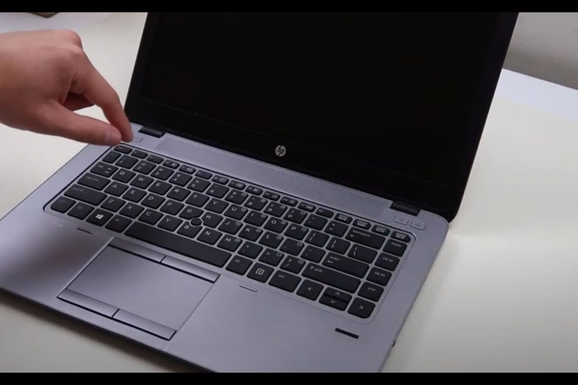 HP Laptop Black Screen: Causes & How to Fix It