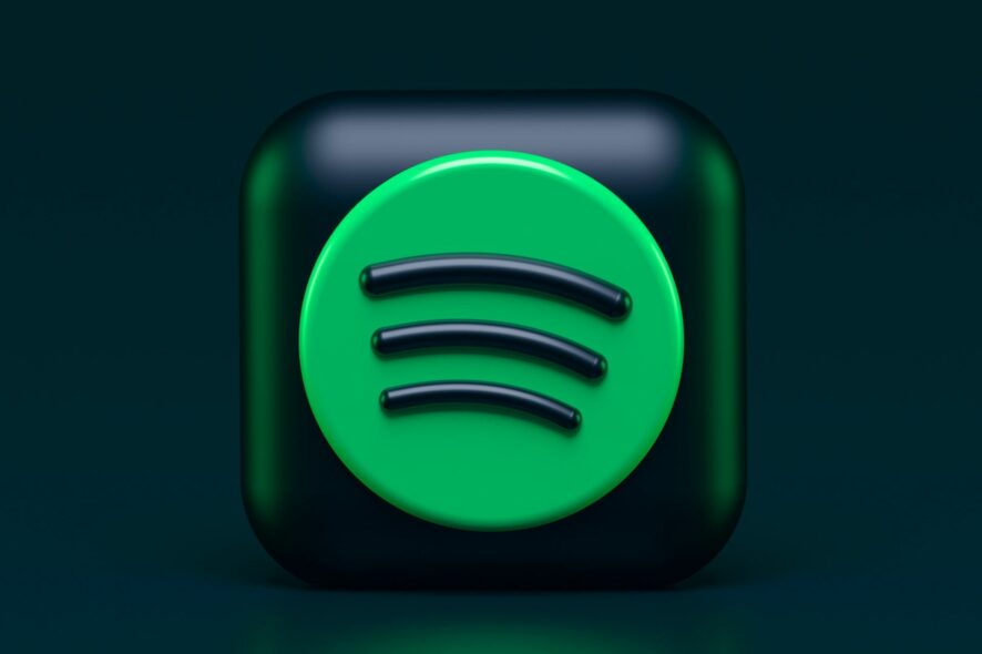 spotify stops playing when playing game