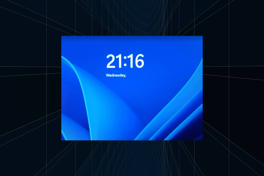 fix lock screen background reverts to a blue screen in Windows 11