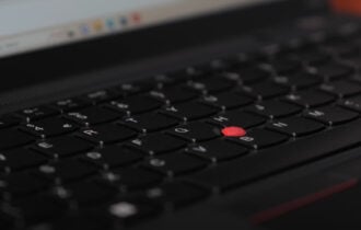 ThinkPad T14s - keyboard close up