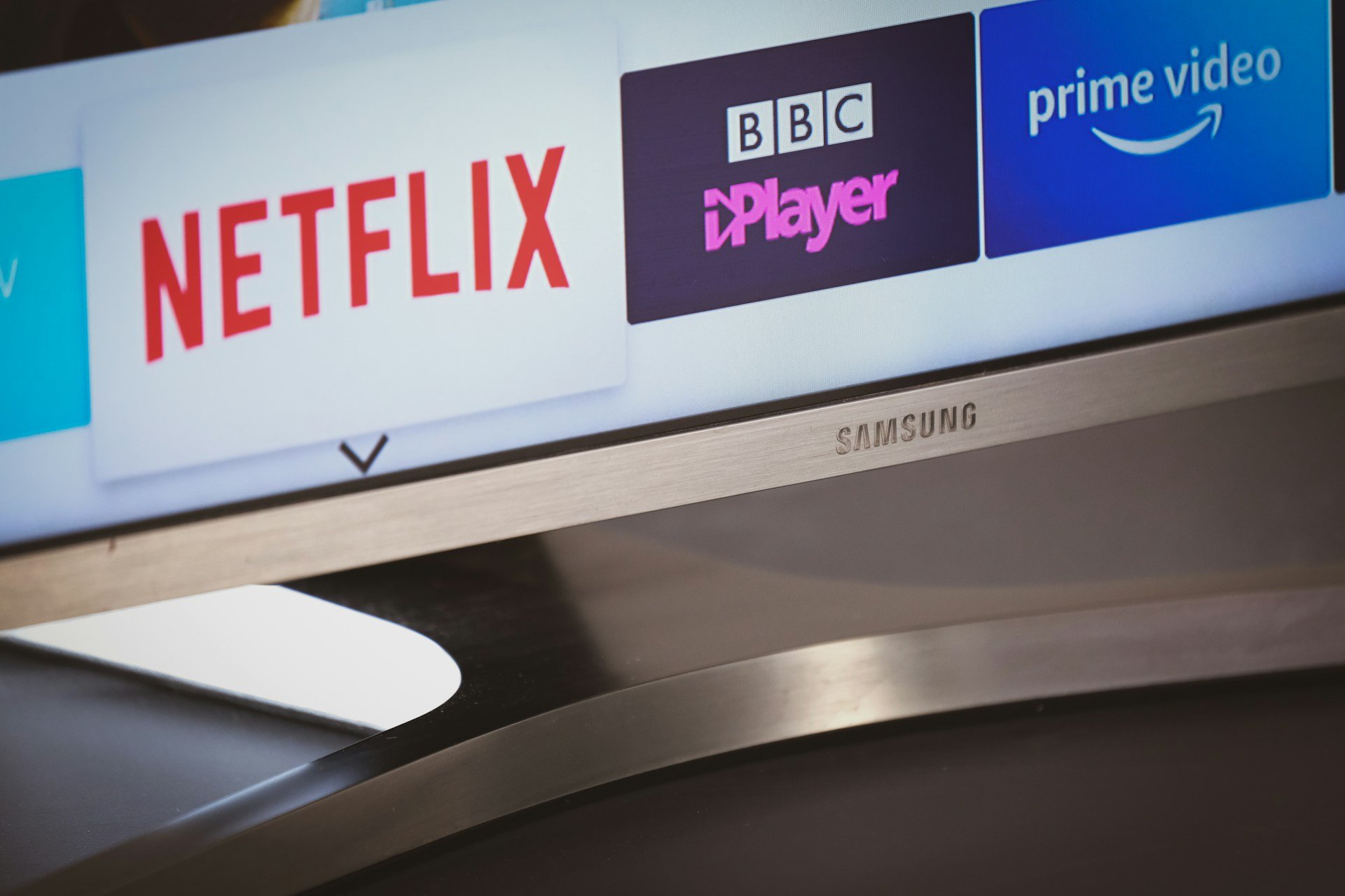 BBC iPlayer stops downloads on Windows and Mac, faces backlash