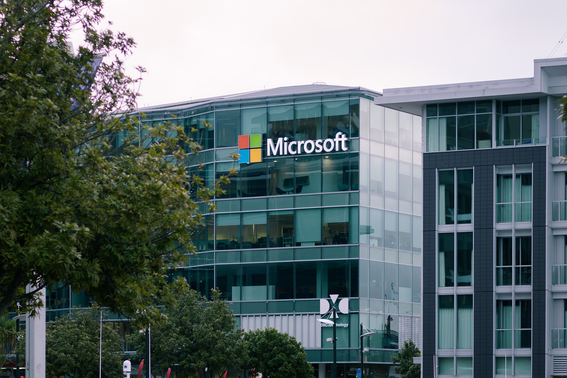 Microsoft invest $1.5 billion in G42