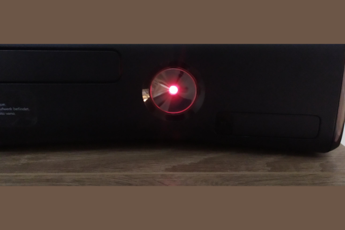 Red Ring Of Death (RRoD) on Xbox 360.png